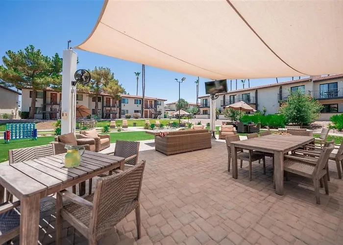 229-fully Furnished 1br Suite-prime Location