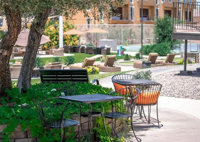 229-fully Furnished 1br Suite-prime Location Scottsdale